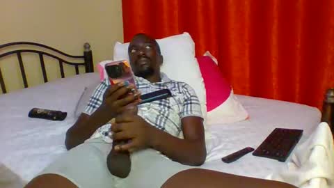 Snapshot of zlatann2012 chatting on December 26, 10:41 pm Zlatann2012 online show from December 26, 10:41 pm
