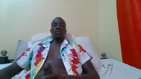 Snapshot of zlatann2012 chatting on October 9, 11:48 am Zlatann2012 online show from October 9, 11:48 am