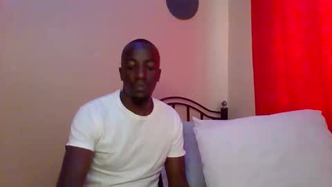 Snapshot of zlatann2012 chatting on February 25, 8:14 am Zlatann2012 online show from February 25, 8:14 am