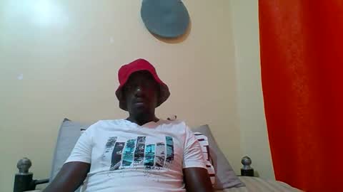 Snapshot of zlatann2012 chatting on October 16, 12:35 pm Zlatann2012 online show from October 16, 12:35 pm