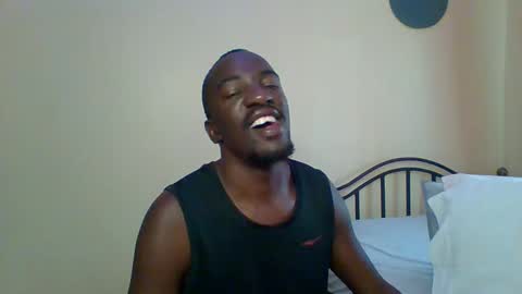 Snapshot of zlatann2012 chatting on December 18, 7:36 am Zlatann2012 online show from December 18, 7:36 am