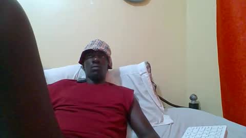 Snapshot of zlatann2012 chatting on October 5, 1:48 pm Zlatann2012 online show from October 5, 1:48 pm