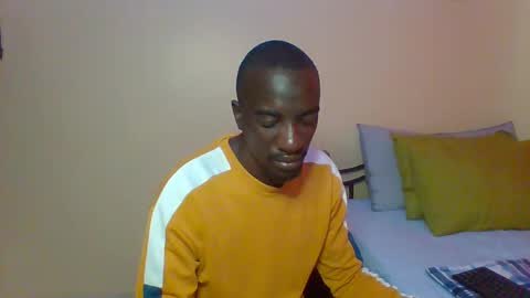 Snapshot of zlatann2012 chatting on December 4, 9:29 am Zlatann2012 online show from December 4, 9:29 am
