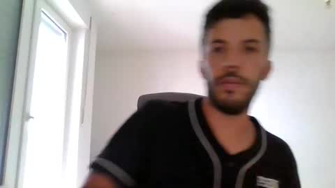 Snapshot of zoubabigdick chatting on October 7, 11:03 am zouba big dick online show from October 7, 11:03 am