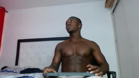 Snapshot of zousxxx chatting on January 19, 5:18 pm zousxxx online show from January 19, 5:18 pm