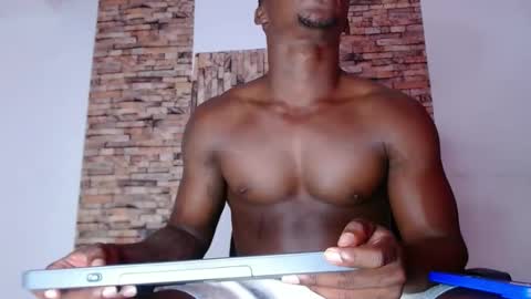 Snapshot of zousxxx chatting on January 7, 6:56 pm zousxxx online show from January 7, 6:56 pm