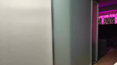 Zuko online show from October 17, 1:37 pm