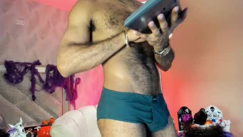 zyan_moreno online show from October 17, 7:07 pm
