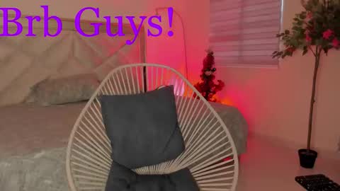 zyan_moreno online show from November 28, 4:53 pm