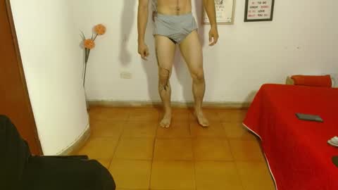 Snapshot of zyon_benet1 chatting on October 3, 3:28 pm Zyon online show from October 3, 3:28 pm