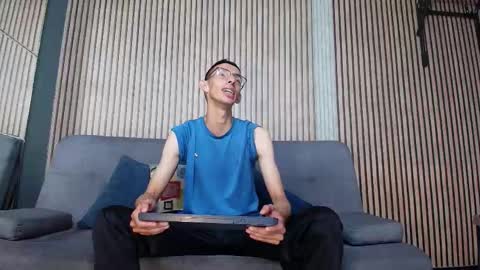 Zyro Nigth online show from December 18, 10:17 pm