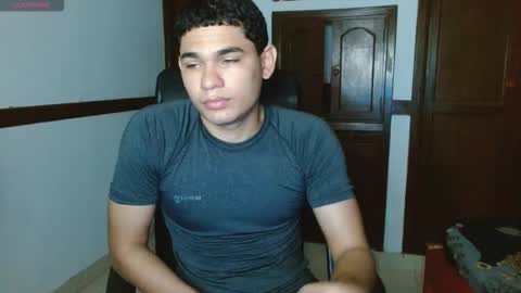 Snapshot of zyrosxk chatting on September 14, 11:40 pm antonio felipe online show from September 14, 11:40 pm