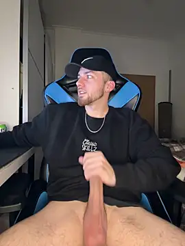 AlbanerYaro45 online show from March 20, 11:02 pm