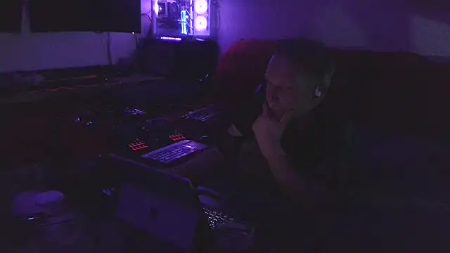 davidgntxxxxx online show from April 30, 5:53 pm