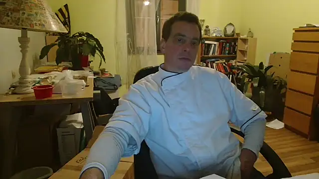 Snapshot of cloupefun chatting on January 22, 6:31 am cloupefun online show from January 22, 6:31 am