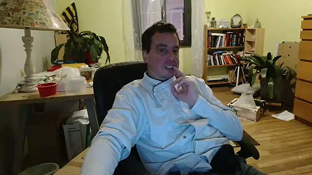 Snapshot of cloupefun chatting on January 24, 7:08 am cloupefun online show from January 24, 7:08 am