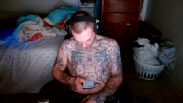 DADDY KANE8--- online show from April 12, 10:28 am