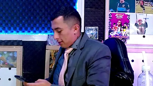 Snapshot of Darko0717 chatting on March 14, 2:41 pm Darko0717 online show from March 14, 2:41 pm