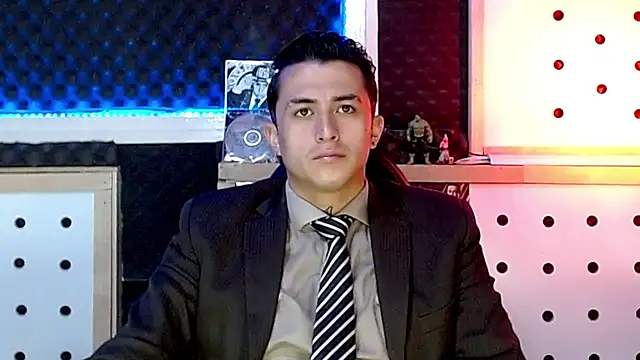 Snapshot of Darko0717 chatting on December 19, 1:51 pm Darko0717 online show from December 19, 1:51 pm