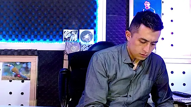 Snapshot of Darko0717 chatting on February 20, 8:58 pm Darko0717 online show from February 20, 8:58 pm