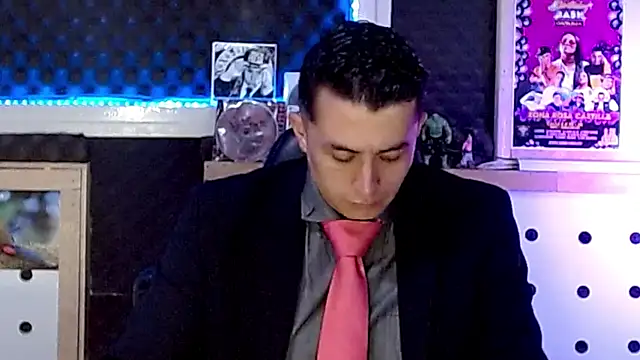 Snapshot of Darko0717 chatting on January 9, 3:34 pm Darko0717 online show from January 9, 3:34 pm