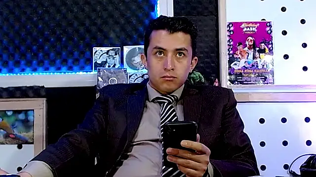 Snapshot of Darko0717 chatting on February 2, 1:08 pm Darko0717 online show from February 2, 1:08 pm