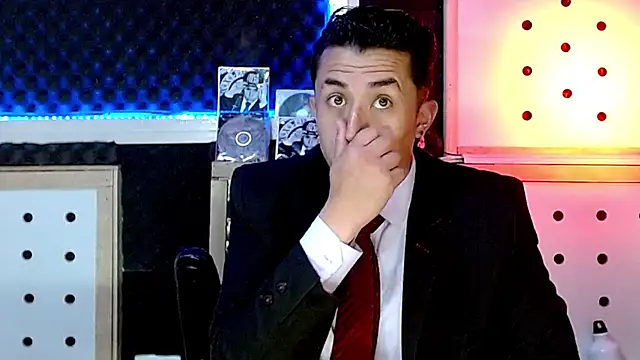 Snapshot of Darko0717 chatting on December 18, 3:22 pm Darko0717 online show from December 18, 3:22 pm