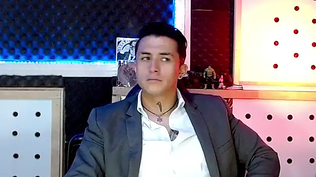 Snapshot of Darko0717 chatting on December 20, 2:49 pm Darko0717 online show from December 20, 2:49 pm