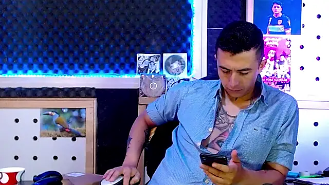 Snapshot of Darko0717 chatting on February 18, 2:38 pm Darko0717 online show from February 18, 2:38 pm