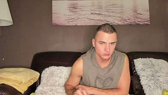 paulblack21 online show from October 31, 6:44 pm