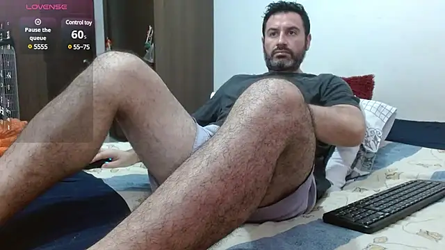 Snapshot of rodrher81 chatting on February 9, 2:29 pm rodrher81 online show from February 9, 2:29 pm