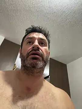 Snapshot of rodrher81 chatting on March 19, 2:13 pm rodrher81 online show from March 19, 2:13 pm