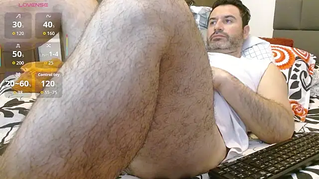 Snapshot of rodrher81 chatting on October 12, 12:21 pm rodrher81 online show from October 12, 12:21 pm