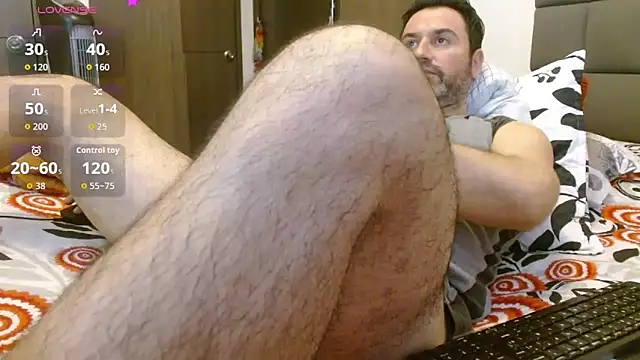 Snapshot of rodrher81 chatting on October 14, 6:04 pm rodrher81 online show from October 14, 6:04 pm