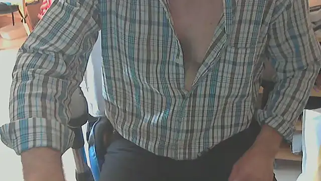 Snapshot of angelgarcia269 chatting on September 30, 12:20 pm angelgarcia269 online show from September 30, 12:20 pm