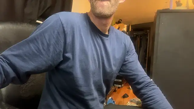 leanjamesdean online show from April 25, 5:32 am