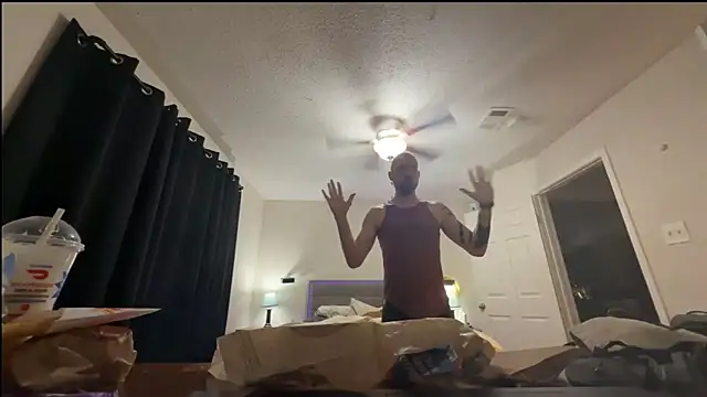 Snapshot of BDDuncanAbaddon chatting on October 12, 4:01 pm BDDuncanAbaddon online show from October 12, 4:01 pm