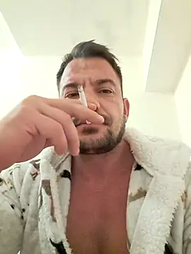 Snapshot of musclemonster31 chatting on December 9, 5:35 pm musclemonster31 online show from December 9, 5:35 pm
