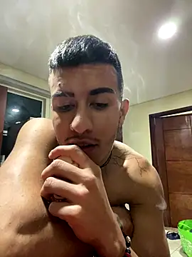Snapshot of IanValencia_ chatting on September 22, 4:45 am IanValencia online show from September 22, 4:45 am