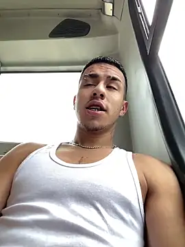 Snapshot of IanValencia_ chatting on March 14, 7:34 pm IanValencia online show from March 14, 7:34 pm