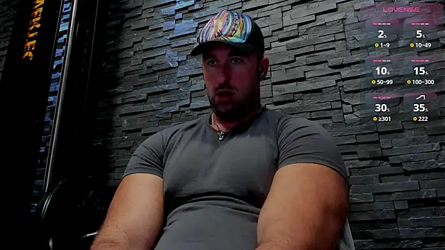 Snapshot of David_Big_Daddy chatting on October 29, 10:45 pm David Big Daddy online show from October 29, 10:45 pm