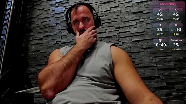 Snapshot of David_Big_Daddy chatting on October 14, 10:50 pm David Big Daddy online show from October 14, 10:50 pm