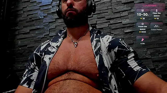 Snapshot of David_Big_Daddy chatting on September 11, 2:32 am David Big Daddy online show from September 11, 2:32 am