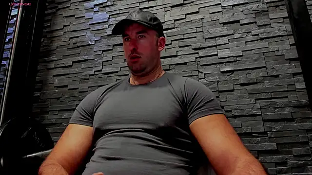 Snapshot of David_Big_Daddy chatting on October 28, 10:45 pm David Big Daddy online show from October 28, 10:45 pm