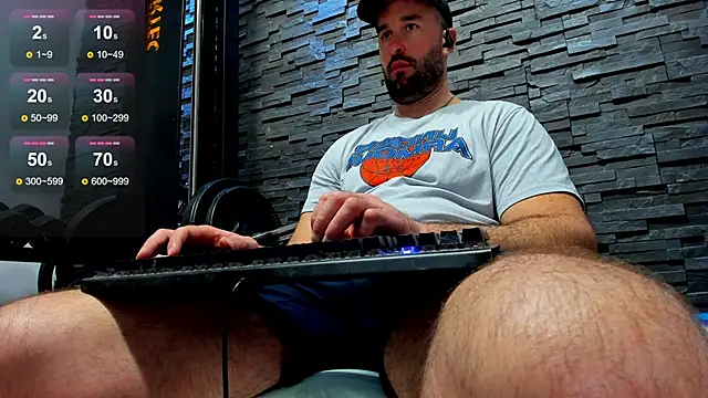 Snapshot of David_Big_Daddy chatting on January 18, 10:49 pm David Big Daddy online show from January 18, 10:49 pm