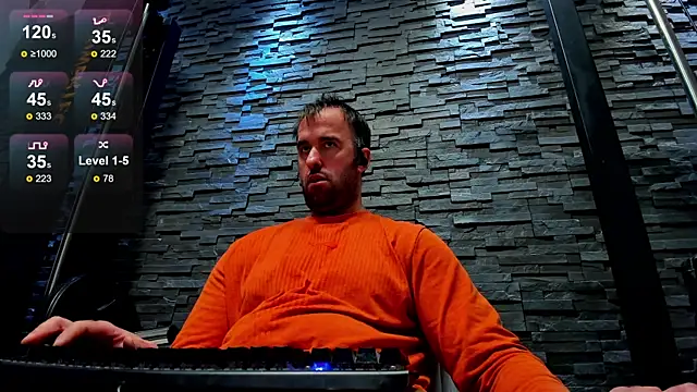 Snapshot of David_Big_Daddy chatting on March 8, 7:29 pm David Big Daddy online show from March 8, 7:29 pm