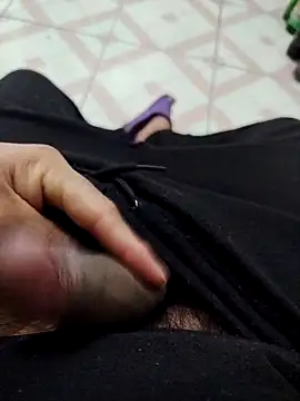 Alexisllanos online show from April 4, 3:14 am