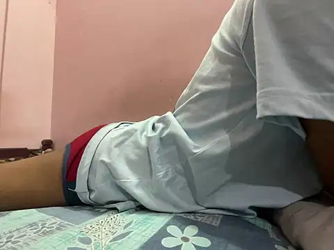 Snapshot of CALVINXXX chatting on December 19, 8:55 pm CALVINXXX online show from December 19, 8:55 pm