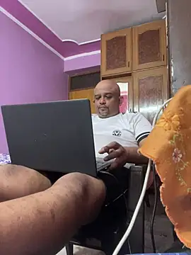 Dick 6inches online show from July 26, 9:50 am