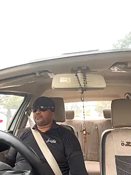 Snapshot of Dick_6inches chatting on October 28, 6:38 am Dick 6inches online show from October 28, 6:38 am